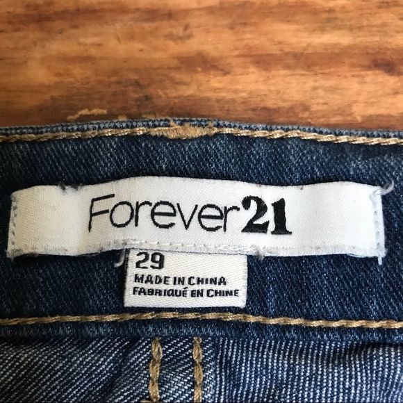 Forever 21: Skinny Jeans - Picture 3 of 3